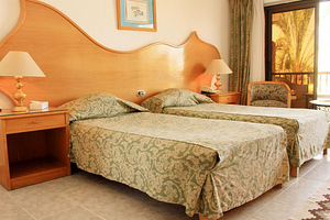 TURQUOISE BEACH HOTEL (10 фото из 10)