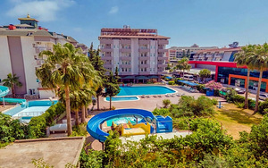 GRAND BAHAMA BEACH HOTEL (4 foto / 10)