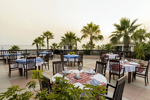 HOLIDAY GARDEN RESORT (10 foto / 10)