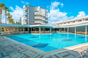 CARETTA RELAX HOTEL (2 foto / 10)