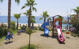 MG CLUB AKMAN BEACH (6 foto / 10)