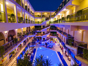 LANCORA BEACH HOTEL (5 foto / 10)