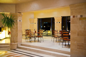 AMPHORAS BEACH HOTEL (9 foto / 10)