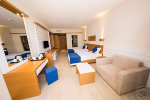 JASMIN BEACH HOTEL (5 фото из 10)