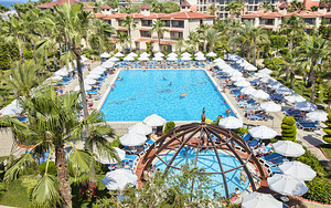 SAPHIR HOTEL & VILLAS (4 фото из 10)