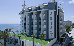 ARIA RESORT & SPA (8 фото из 10)