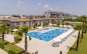 CRYSTAL BOUTIQUE COMFORT COLLECTION (EX. CRYSTAL BOUTIQUE BEACH RESORT) (2 foto / 10)
