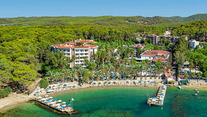 UTOPIA RESORT & RESIDENCE (1 фото из 10)