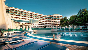 A GOOD LIFE UTOPIA FAMILY RESORT (1 foto / 10)