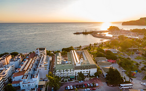 LANCORA BEACH HOTEL (2 foto / 10)