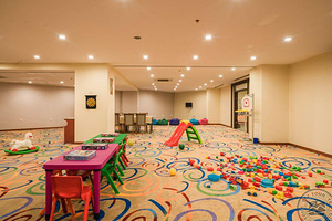 THRONE BEACH RESORT & SPA (4 фото из 10)