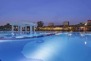 TRENDY ASPENDOS BEACH (2 foto / 10)