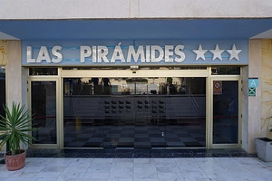 LAS PIRAMIDES RESORT (8 foto / 10)