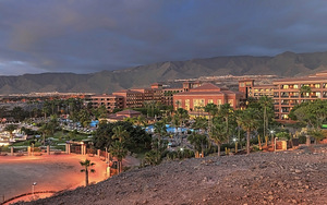H10 COSTA ADEJE PALACE (6 foto / 10)