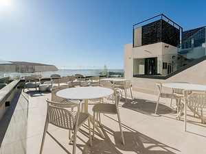 REVERON PLAZA (7 foto / 10)