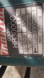 Makita HR3000C (3 foto / 3)