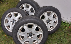 Зимние шины 215/55R16 и оригинальные диски Volvo 7J×16×49 (7 фото из 8)