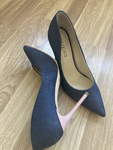 Обувь Guess (2 фото из 2)