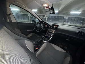 Peugeot 308 2008 10.24 (9 foto / 10)
