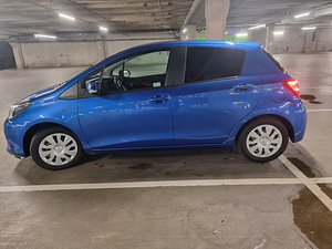 Toyota yaris Hybrid 54kw (4 foto / 10)