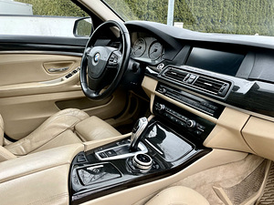 BMW 523i 2010 (8 foto / 8)
