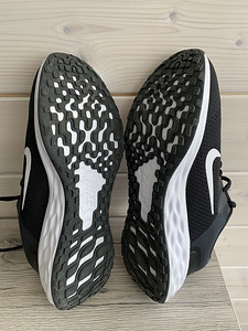 Кроссовки Nike 37,5 (4 фото из 4)