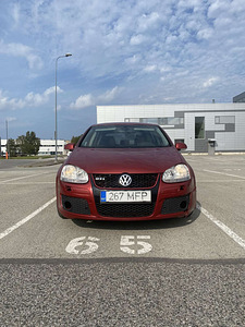 Volkswagen golf V