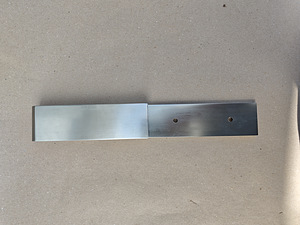 Alumiiniumist piirdetoendihoidik 400×60 mm (8 foto / 8)