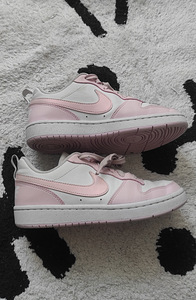 Nike tossud tüdrukule s.36 (1 foto / 4)