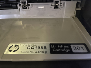 Printer/skänner Hp Deskjet 1050A (2 foto / 3)