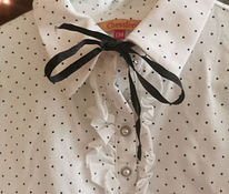 Праздничная белая блузка для девочек размеров 122 и 134