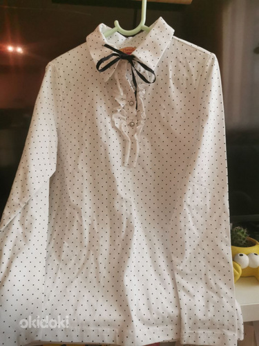 Праздничная белая блузка для девочек размеров 122 и 134 (фото #5)