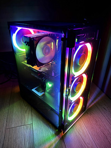 MÜÜA TÄISKOMPLEKTNE PRO TASEMEL ARVUTI + GEAR