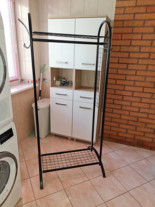 Продам металлическую вешалку для одежды (1 фото из 4)