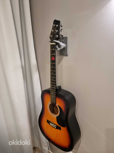 Настенный держатель для гитары (фото #1)