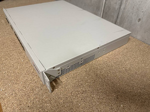 Lanner FW-7582X server / OPNsense tulemüür-marsruuter (3 foto / 8)