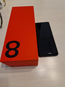 Oneplus 8 pro 8/128 (1 foto / 2)