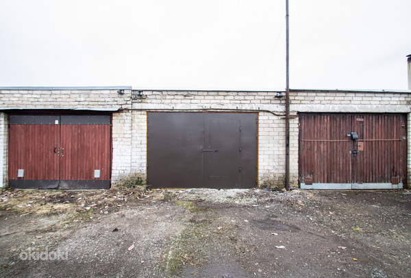 Продается надземный гараж с металлическими воротами и новым (фото #9)