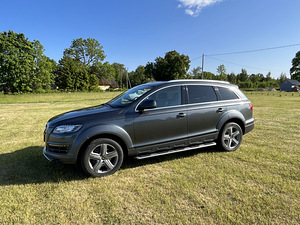 Audi Q7 Exclusive (1 фото из 15)