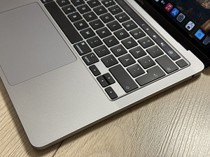 Apple Macbook Pro 13 M1 8/256GB Space Gray SWE heas korras. (3 foto / 7)