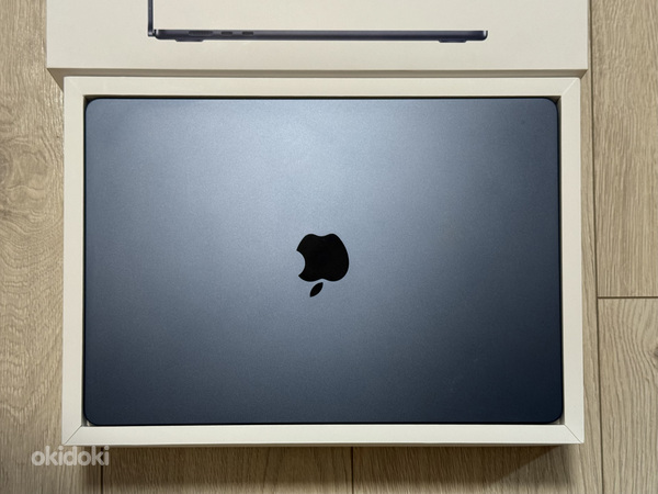 Apple Macbook Air 15 M3 2024 8/256 Mignight ENG, aku 100%