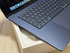 Apple Macbook Air 15 M3 2024 8/256 Midnight ENG, аккумулятор (4 фото из 7)