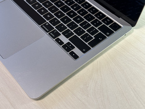 Apple Macbook Air 13 M2 8/256GB Silver INT väga heas korras (2 foto / 7)