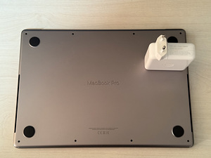 Apple Macbook Pro 14 M2 Pro 16GB/1TB Space Gray ENG/RUS (5 foto / 10)