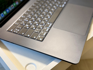 Apple Macbook Air 15 M2 8/256GB Midnight ENG/RUS аккумулятор 100% (4 фото из 10)