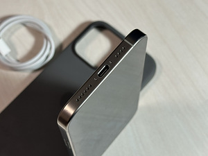 Apple iPhone 16 Pro Max Natural Ti 256GB nagu uus! Aku 100% (5 foto / 10)