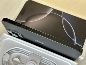 Apple iPhone 16 Pro Max Black Ti 256GB nagu uus! Aku 99% (4 foto / 10)