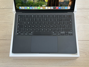 Apple Macbook Air 13 M4 16/256GB MdN nagu uus! Aku 100% (3 foto / 8)