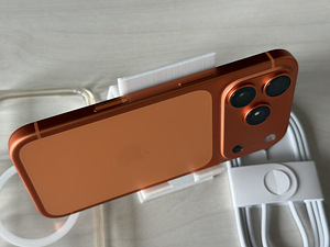Apple iPhone 17 Pro Orange 256GB eSIM versioon nagu uus! (2 foto / 7)