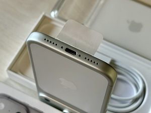 Apple iPhone 17 Pro Silver 256GB nagu uus! Aku 100%, cc 8 (5 foto / 10)